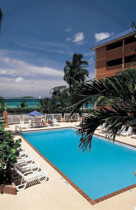 Nassau Palm酒店 外观 照片